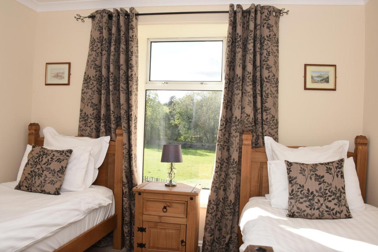 The Llanelwedd Arms Hotel Билт Уелс Екстериор снимка
